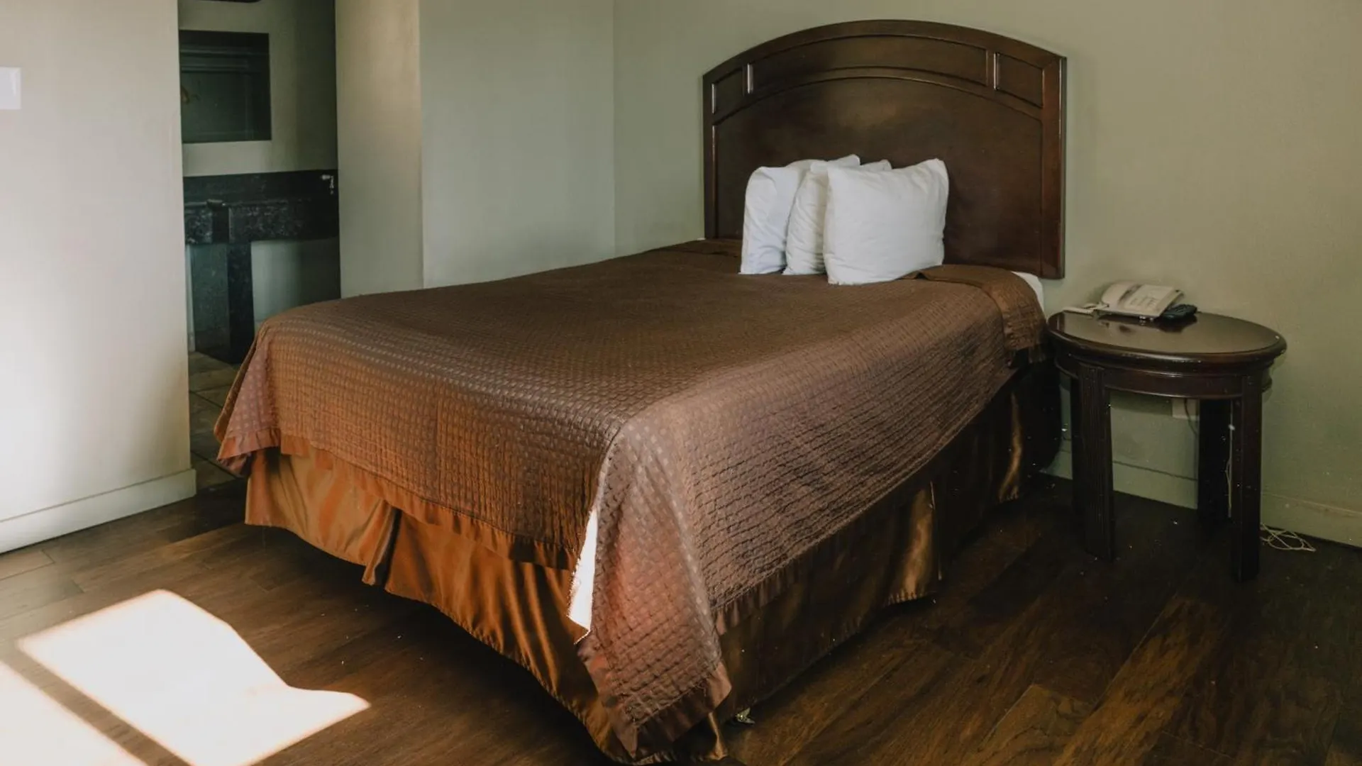 La Hacienda Motel Seattle