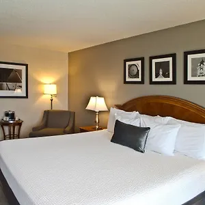 ** Hotel At The Convention Center USA