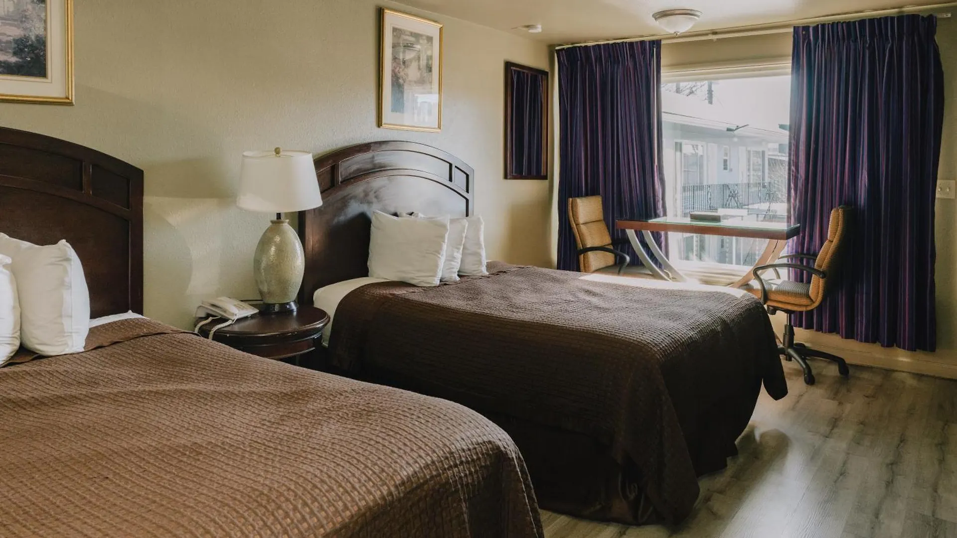 La Hacienda Motel Seattle