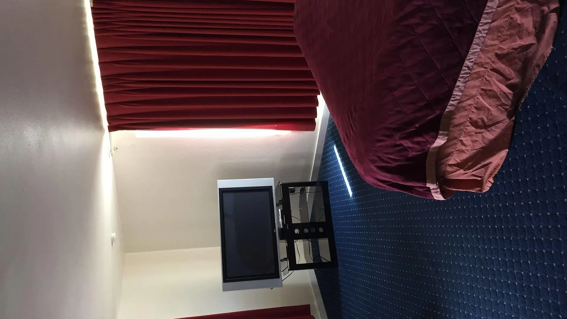 La Hacienda Motel Seattle